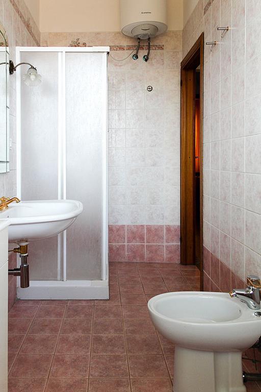 Guesthouse Stazione Pisa Centro Exterior photo
